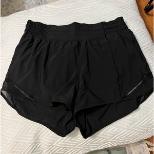 lululemon 2.5 inseam high rise gotta hot shorts. sold out online
